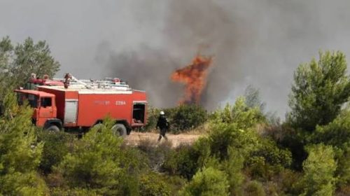 Φωτιά τώρα σε χαμηλή βλάστηση στον Ασπρόπυργο