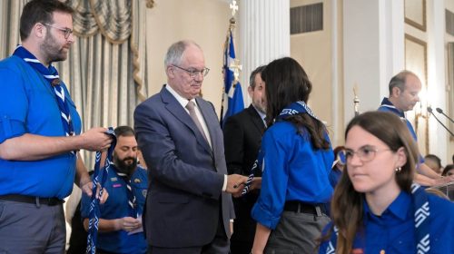Μεγάλη τιμή για τα Μέγαρα: Τέσσερις Ναυτοπρόσκοποι του 1ου Συστήματος τιμήθηκαν ως «Πρόσκοποι του Έθ...